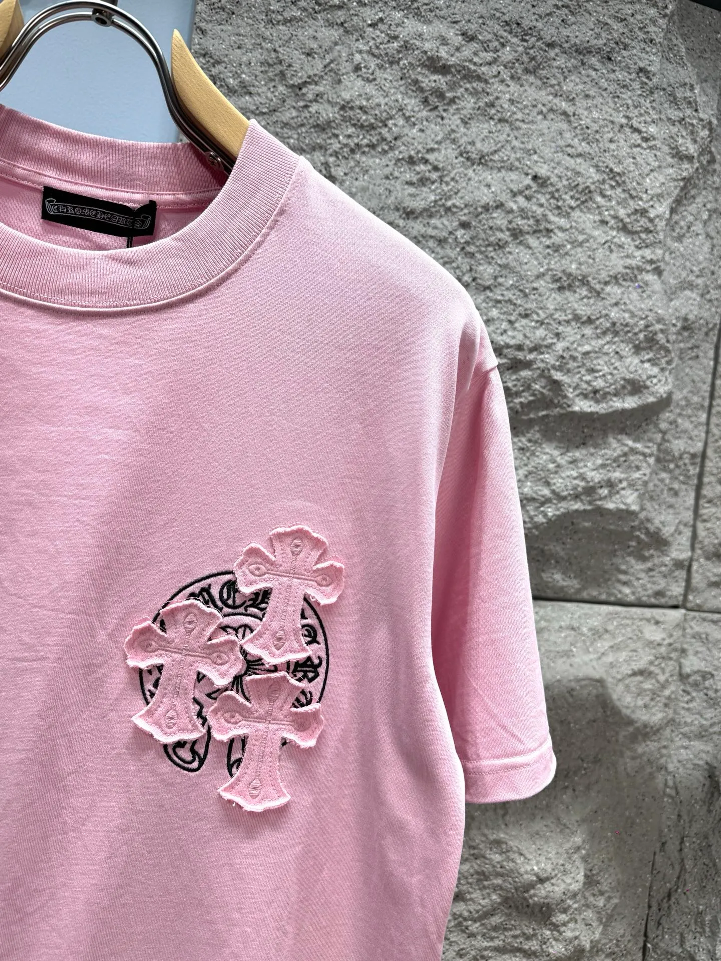 Chrome Hearts* ‼️ T ® 🖤 g ， ， ， 。 ➕ ， ， ， ， 。 ，Retro ， ， ! ， ， 。 ⚠️ ： ⚠️WJ 014 Same Style 𝐂𝐎𝐋𝐎𝐔𝐑：White Pink Black 𝐒𝐈𝐙𝐄：S-Xl